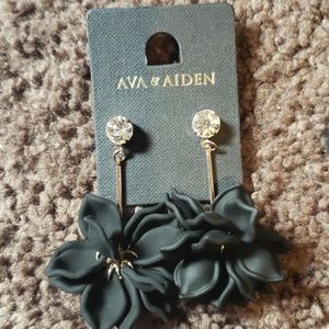 NWT Ava & Aiden Fashion Earrings